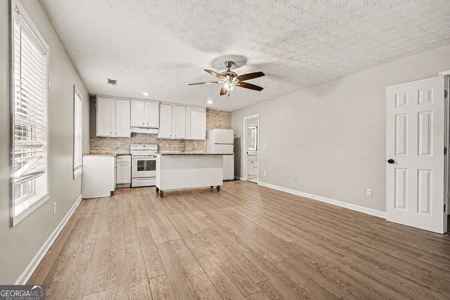524 Martin Forest Lane Se Property Photo 33