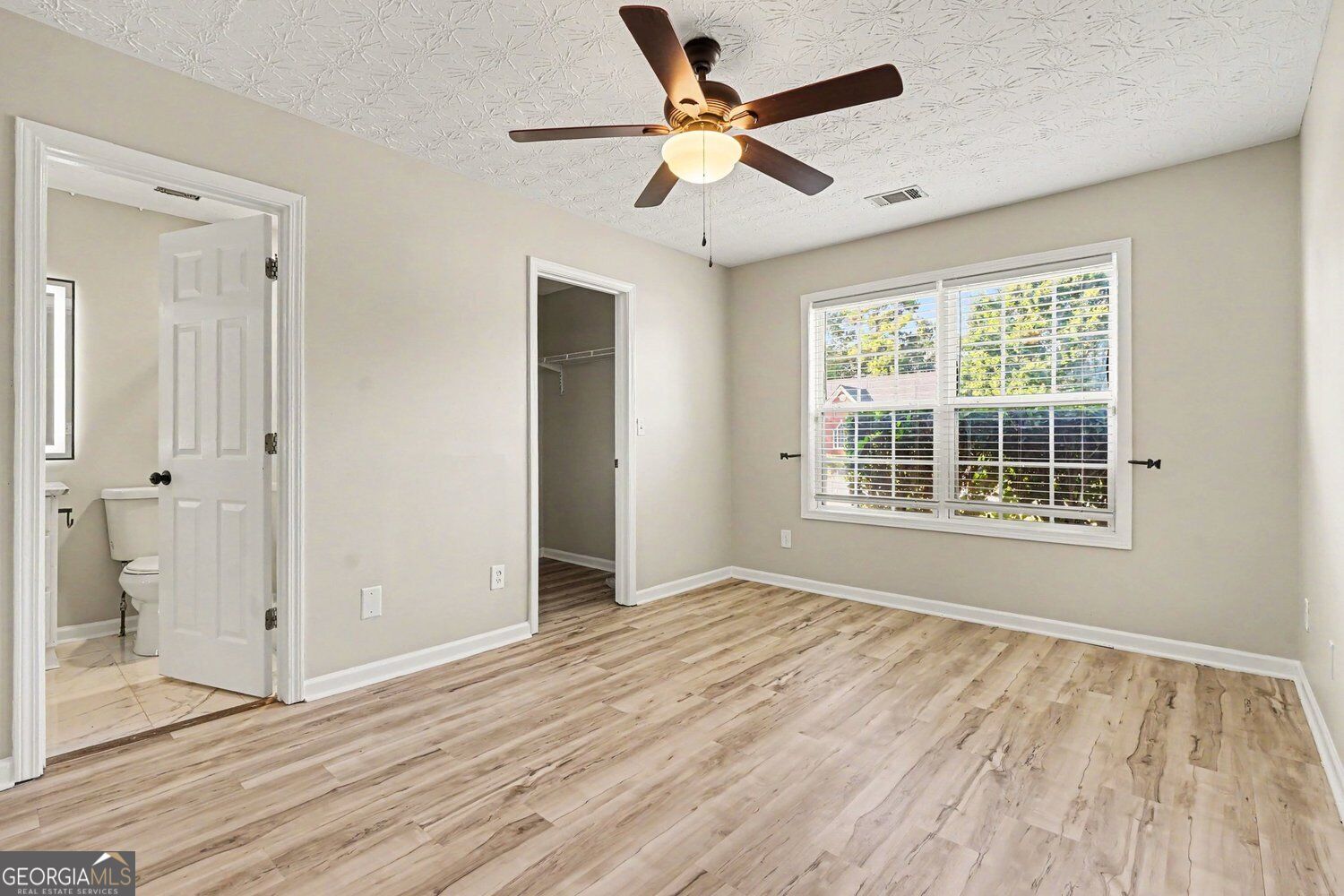 524 Martin Forest Lane Se Property Photo 35