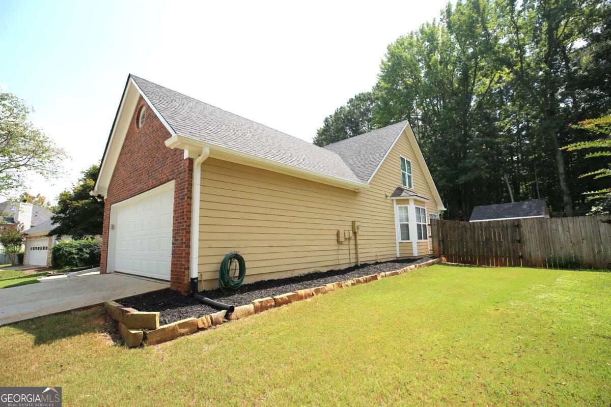 3458 English Oaks Drive Nw Property Photo 2