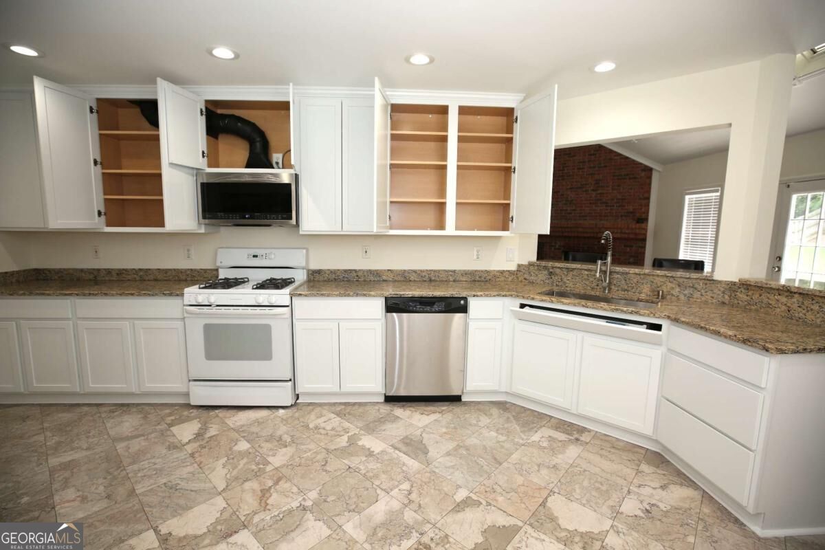 3458 English Oaks Drive Nw Property Photo 11