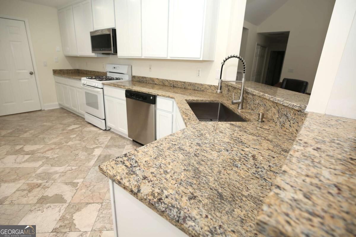 3458 English Oaks Drive Nw Property Photo 12