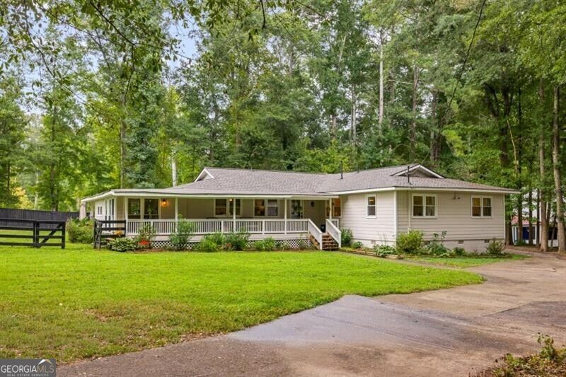 285 Air Acres Way Property Photo 1
