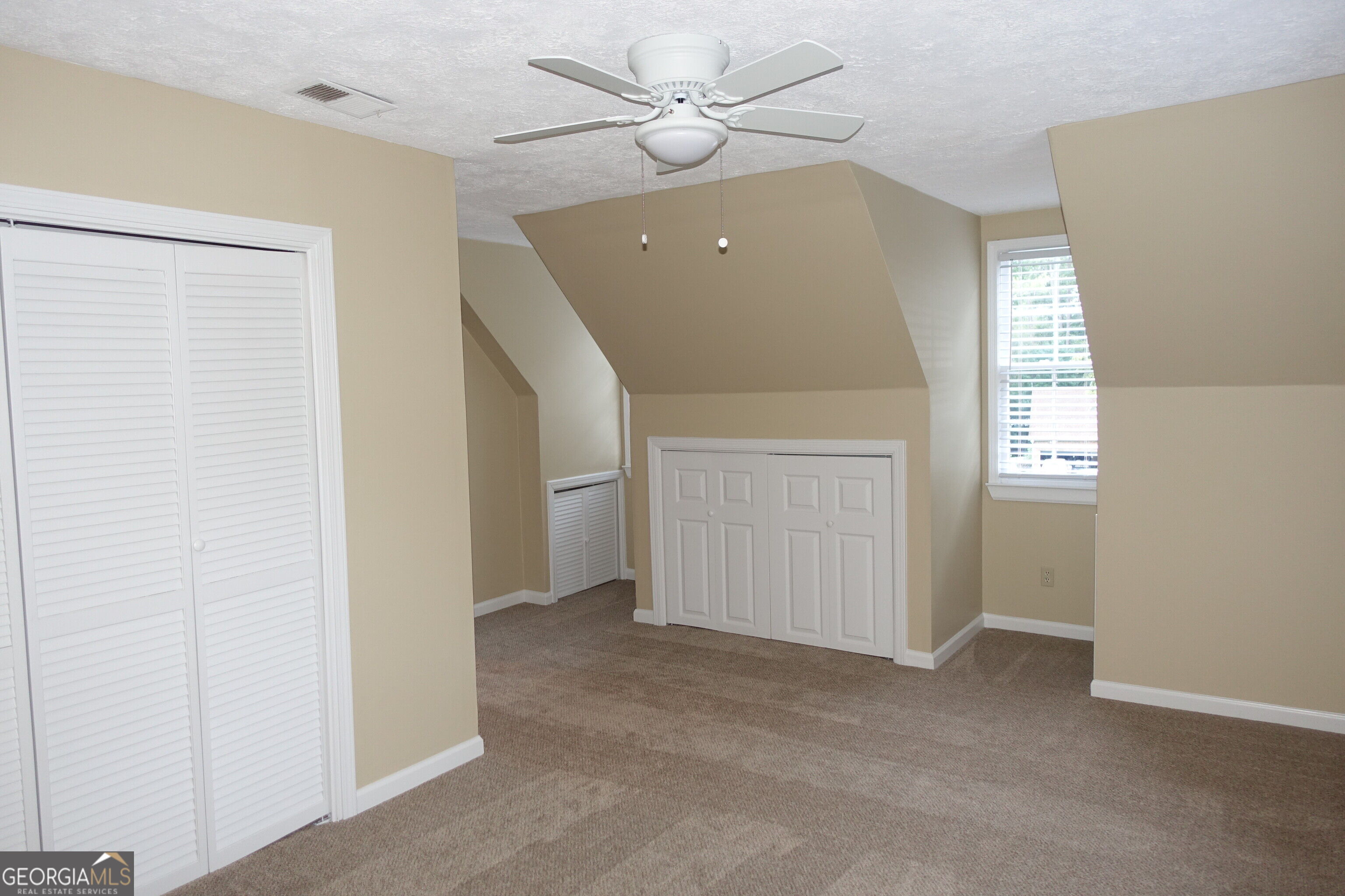 103 Cherry Hollow Property Photo 14