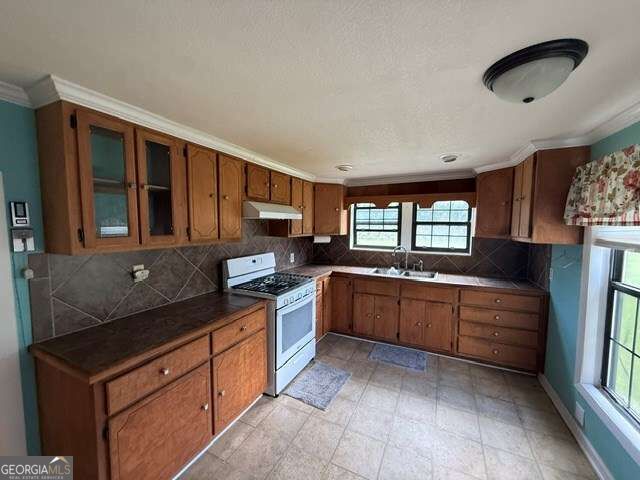 311 Old Mail Road Property Photo 4