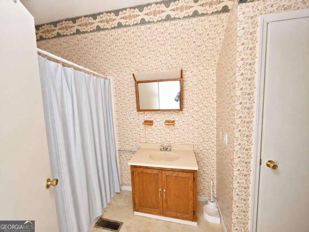 311 Old Mail Road Property Photo 12