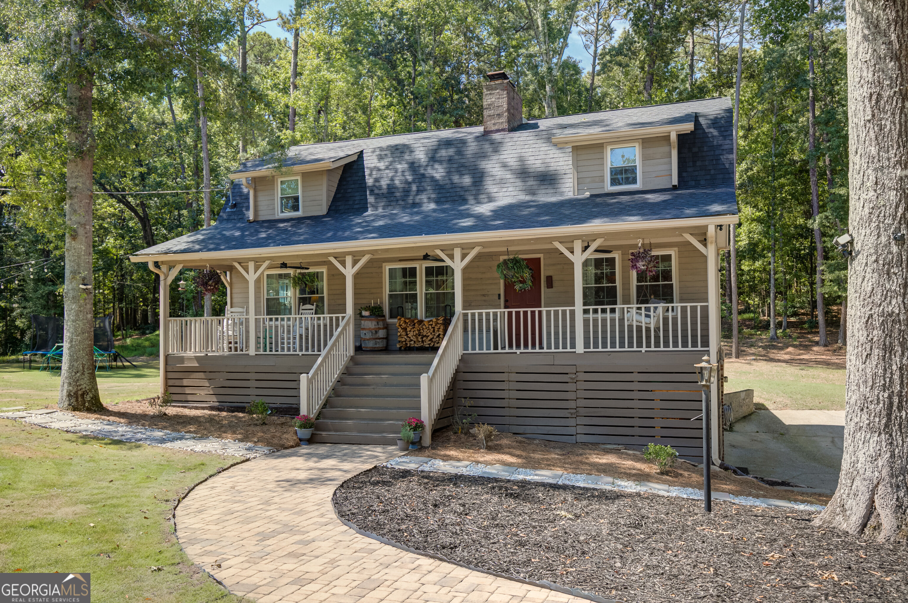 115 Keyland Drive Property Photo 1