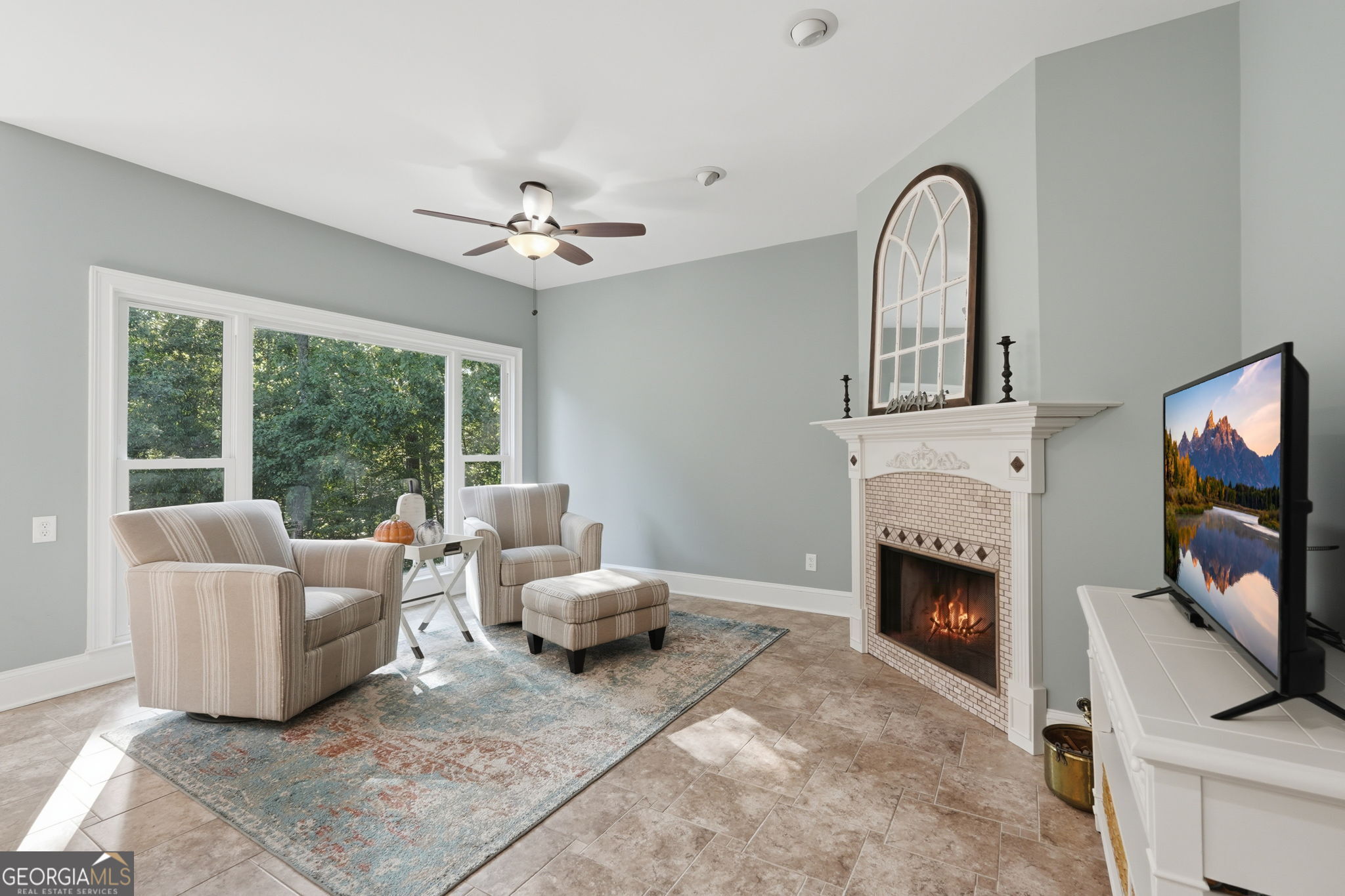1851 Calvin Drive Property Photo 8