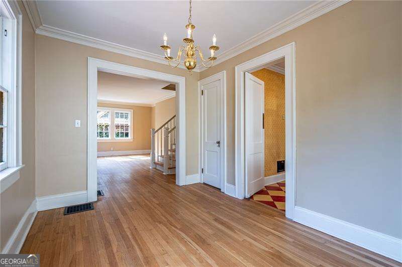 1119 University Drive Ne Property Photo 15