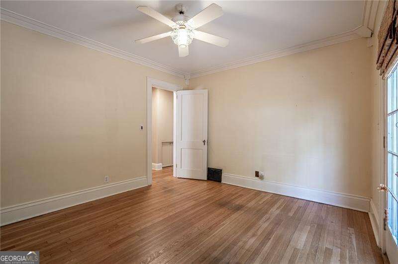 1119 University Drive Ne Property Photo 18