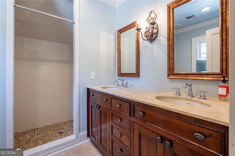 1119 University Drive Ne Property Photo 30