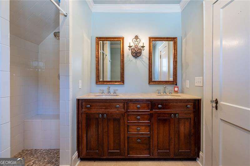 1119 University Drive Ne Property Photo 31