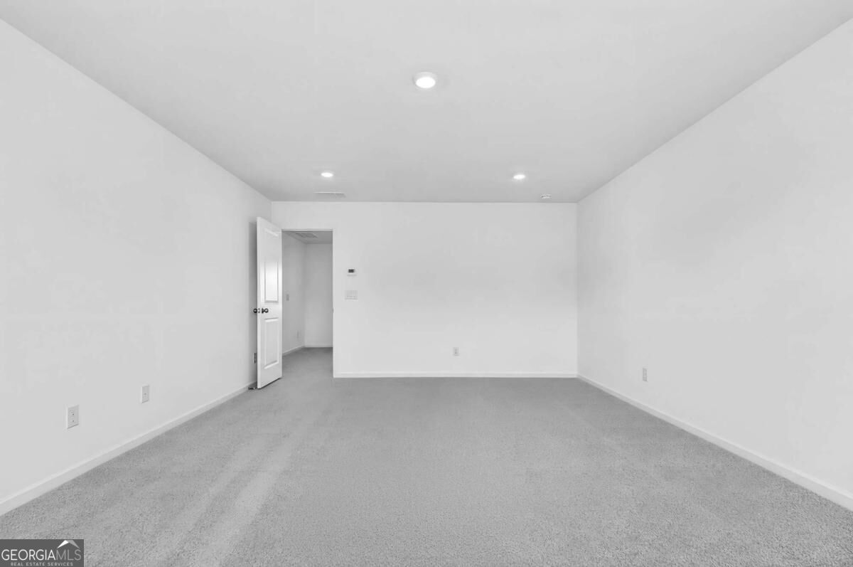 1939 Enota Drive Property Photo 14