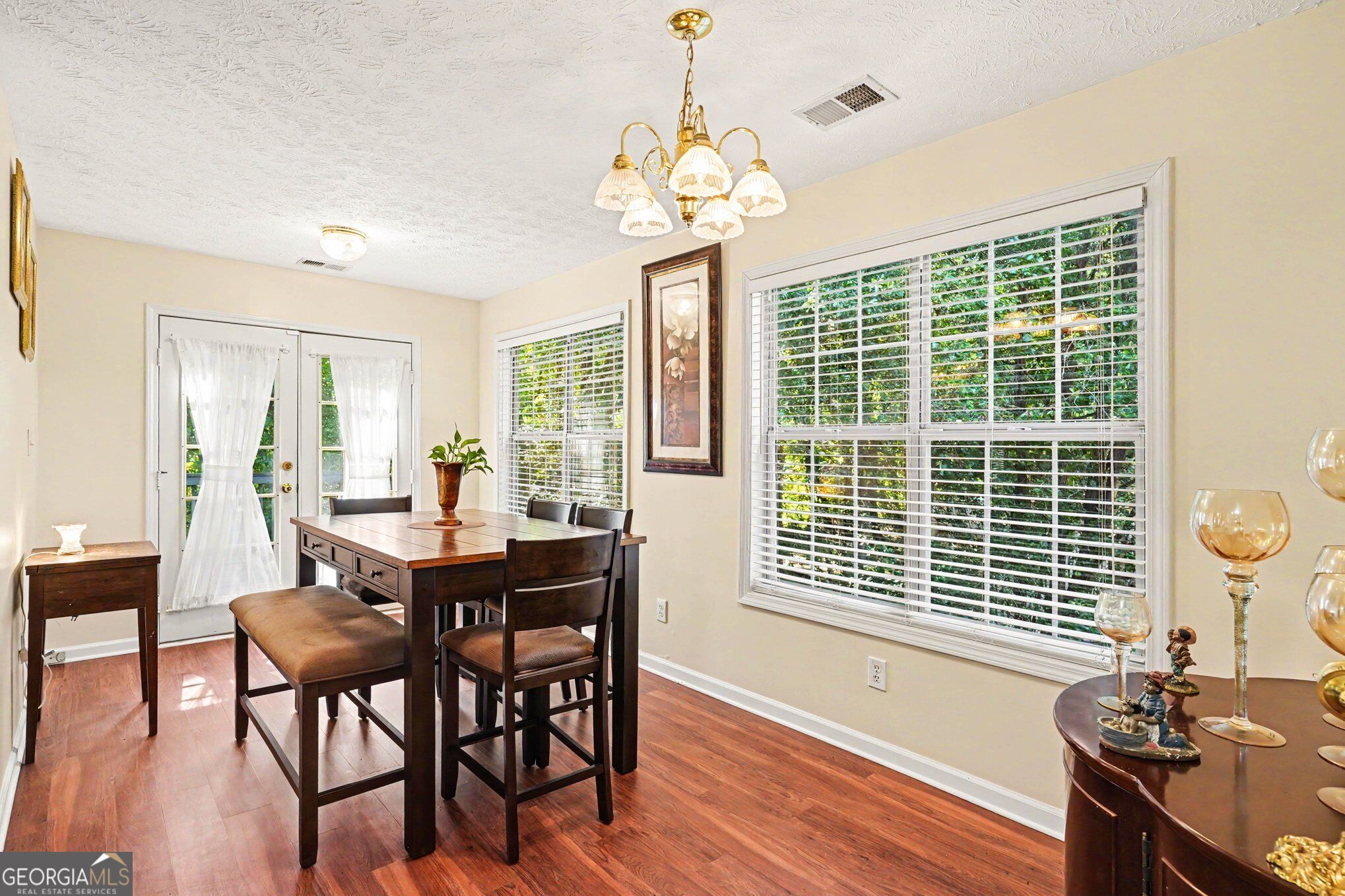 973 Arbor Way Property Photo 3