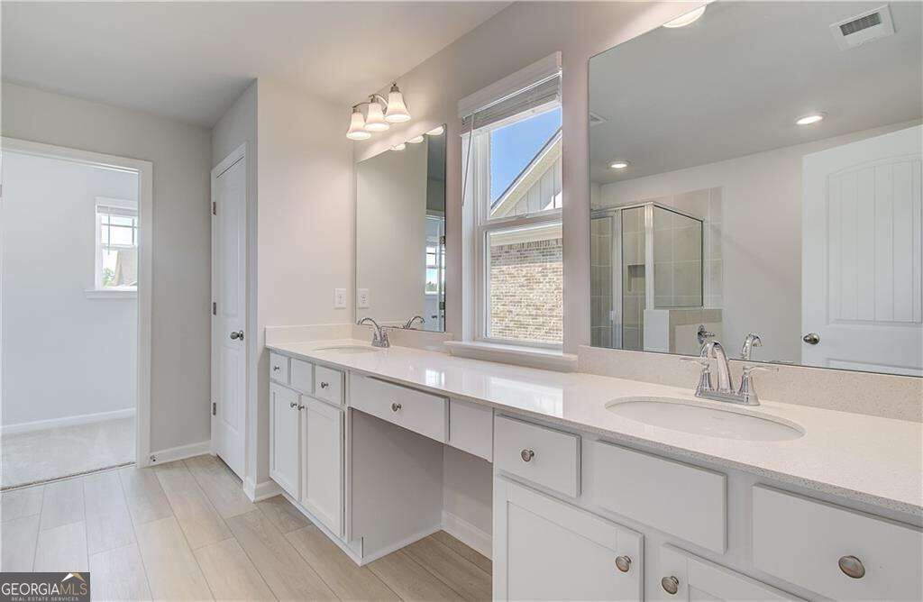 640 Leafy Branch Way Property Photo 24