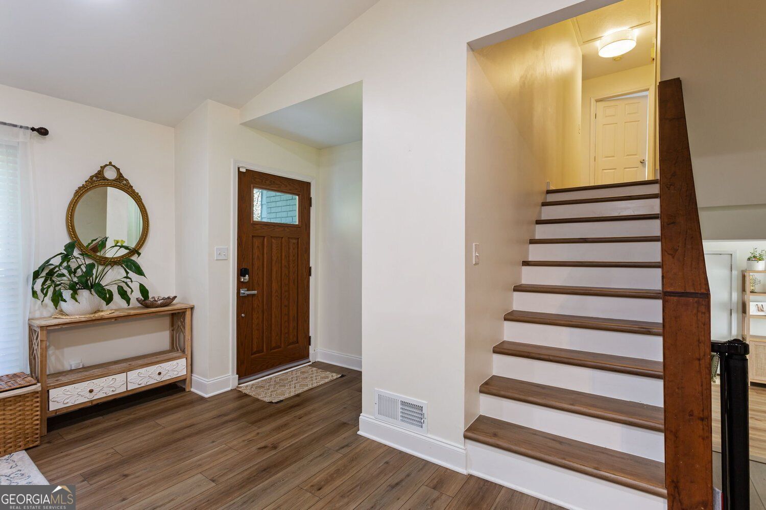 1671 Northlake Springs Court Property Photo 8