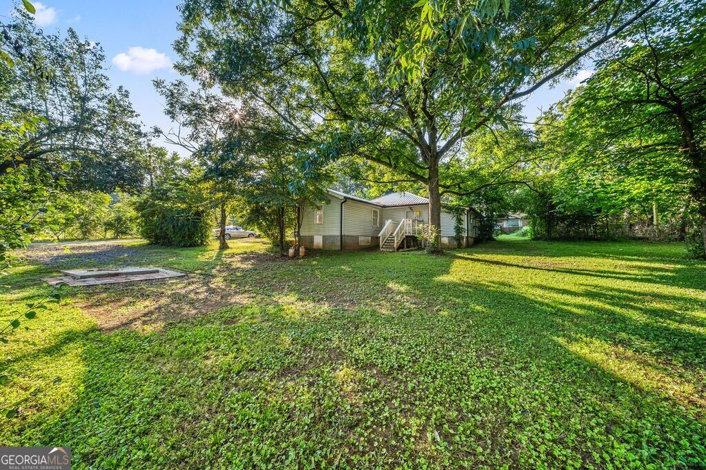271 South Avenue Property Photo 23