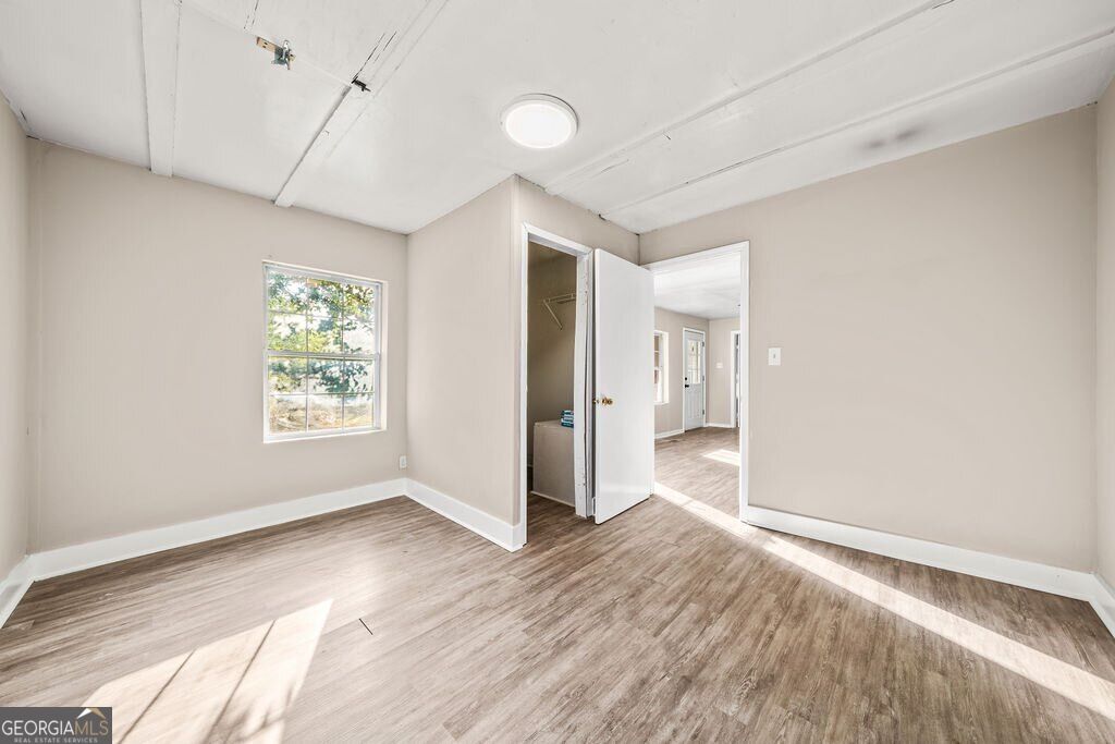 271 South Avenue Property Photo 31