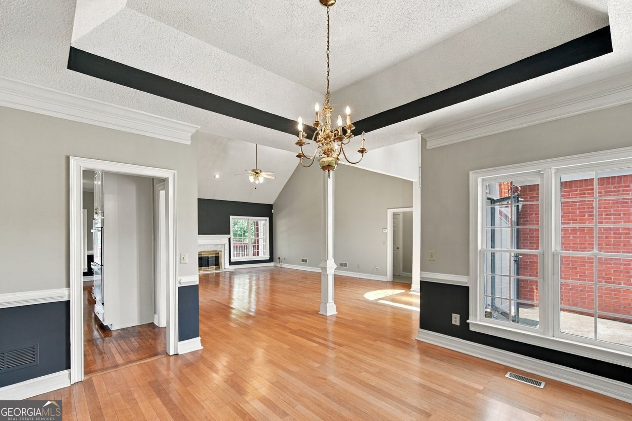 1209 Dover Place Se Property Photo 12