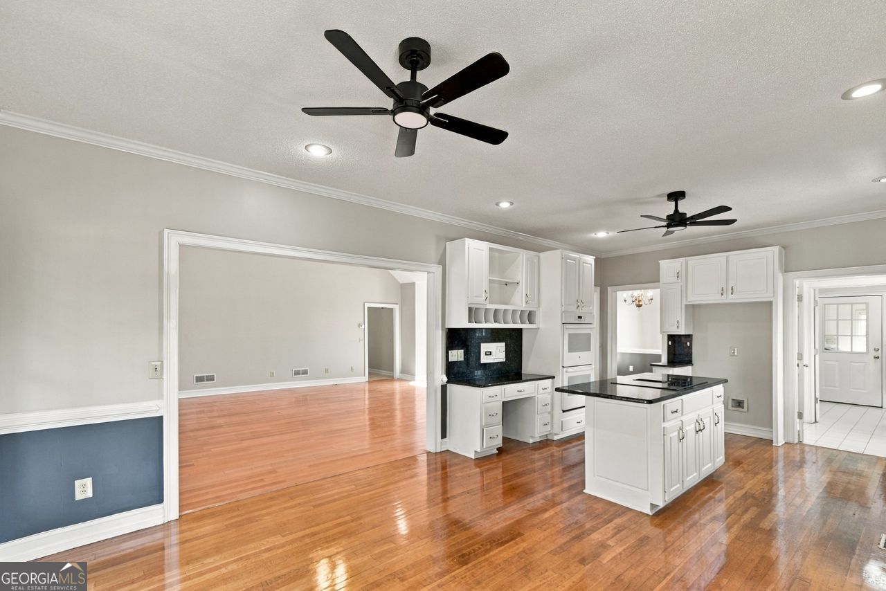 1209 Dover Place Se Property Photo 21