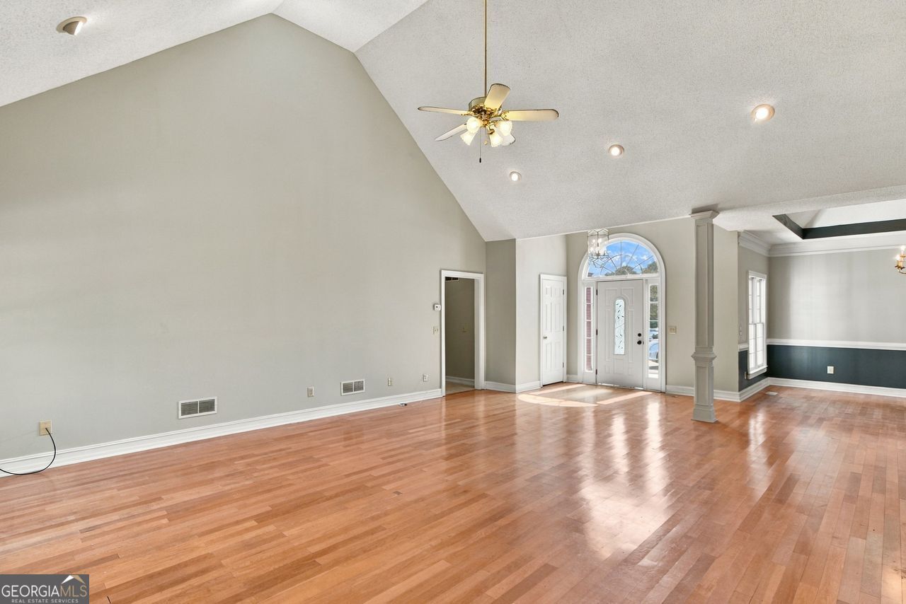 1209 Dover Place Se Property Photo 23