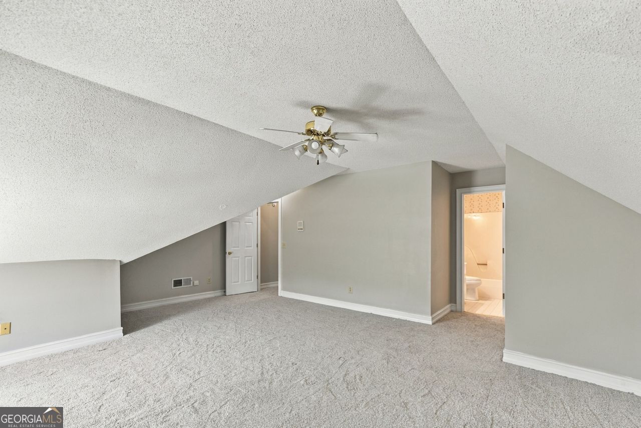 1209 Dover Place Se Property Photo 38