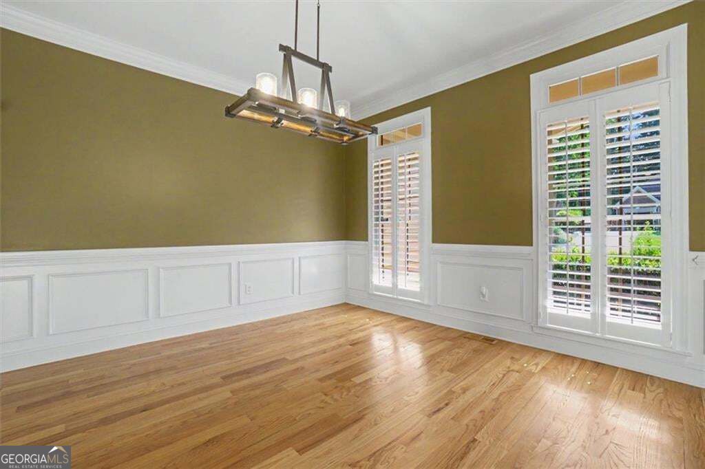211 Cedar Woods Way Property Photo 9