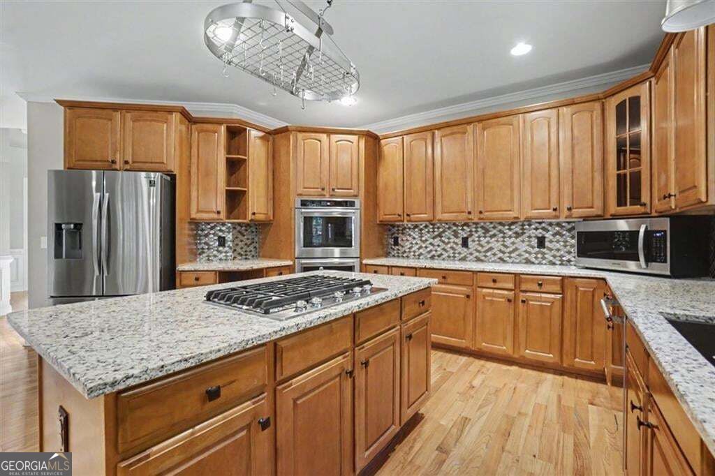 211 Cedar Woods Way Property Photo 14