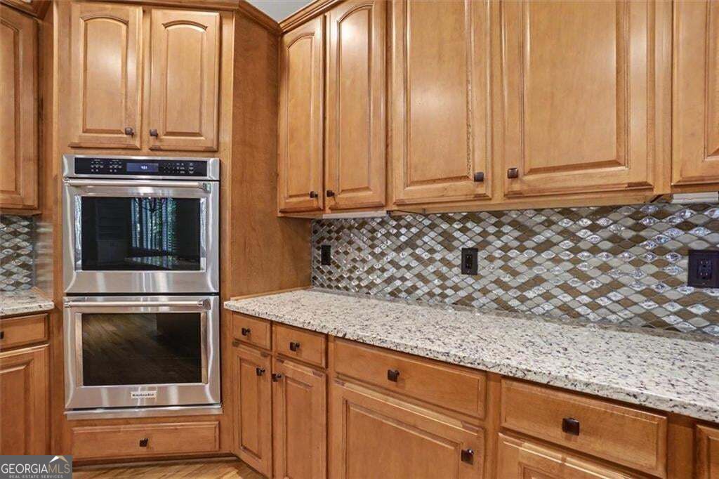 211 Cedar Woods Way Property Photo 15