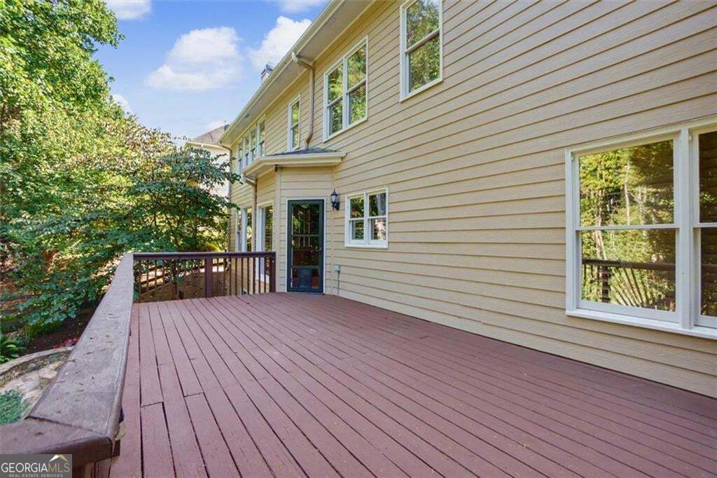 211 Cedar Woods Way Property Photo 24
