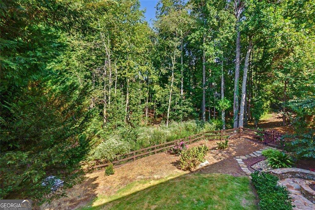 211 Cedar Woods Way Property Photo 25