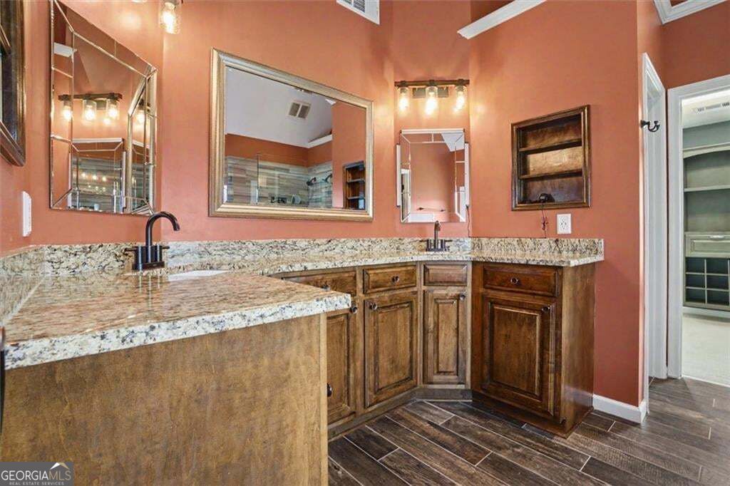 211 Cedar Woods Way Property Photo 37