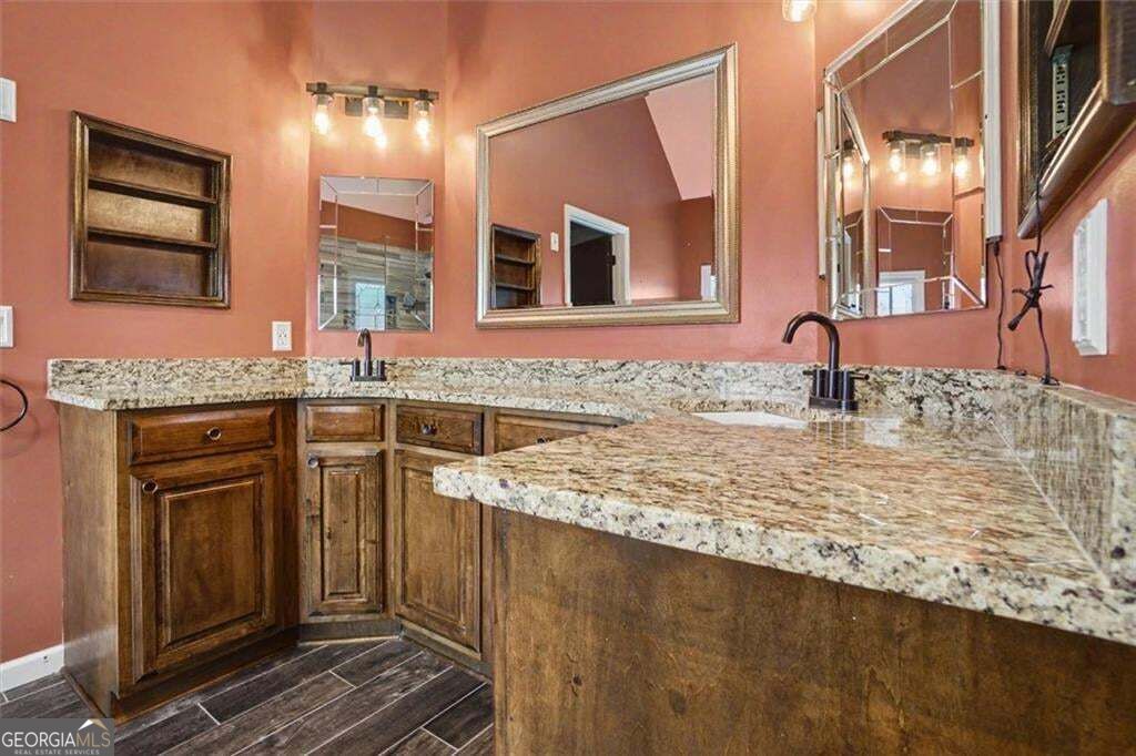 211 Cedar Woods Way Property Photo 38