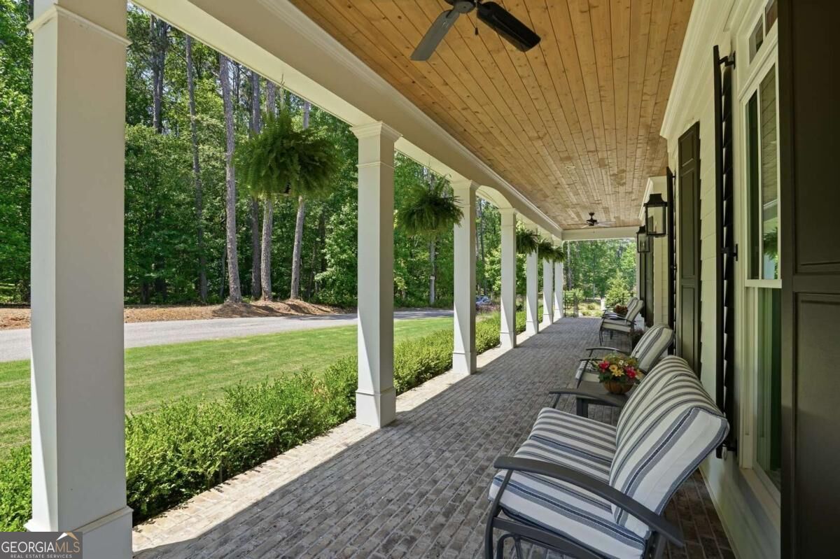1570 Redd Road Property Photo 4