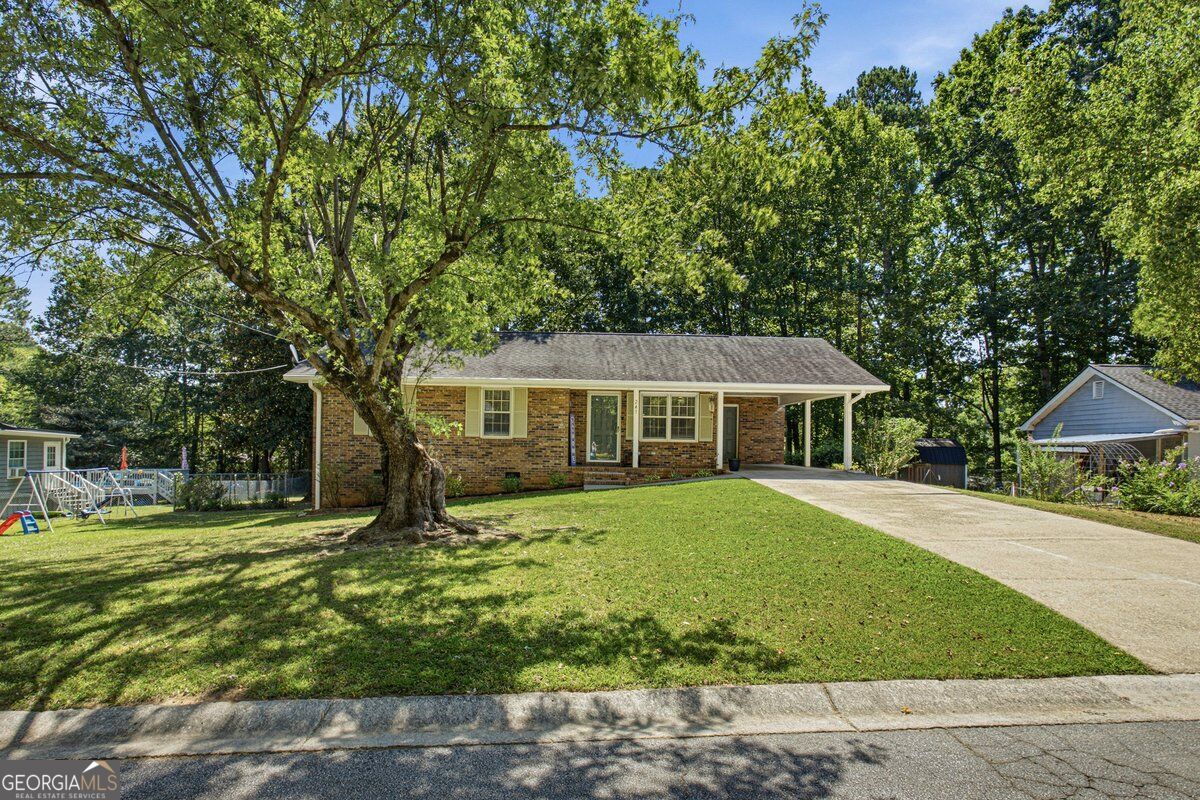 241 Doster Drive Property Photo 1