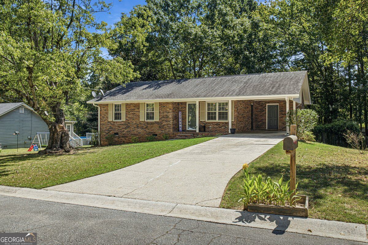 241 Doster Drive Property Photo 4