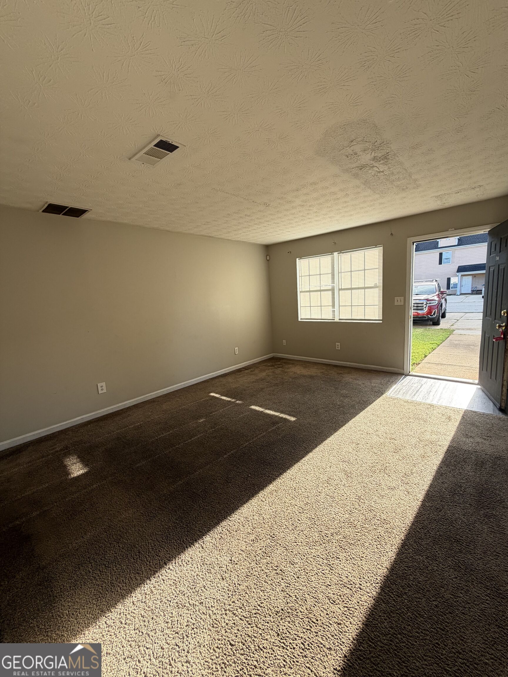 1744 Se Bob White Lane Property Photo 2