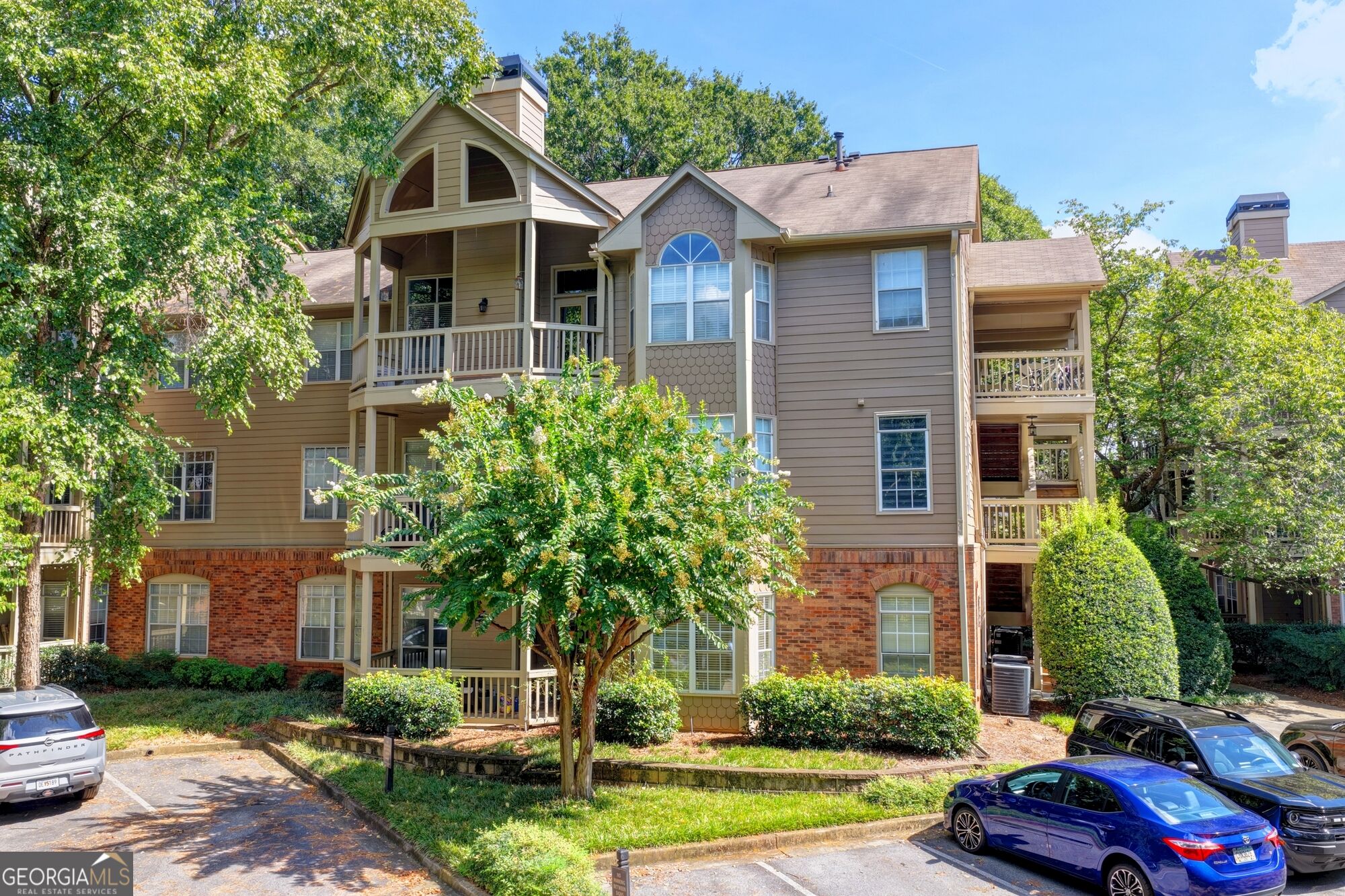 1303 Mcgill Park Avenue Ne Property Photo 1