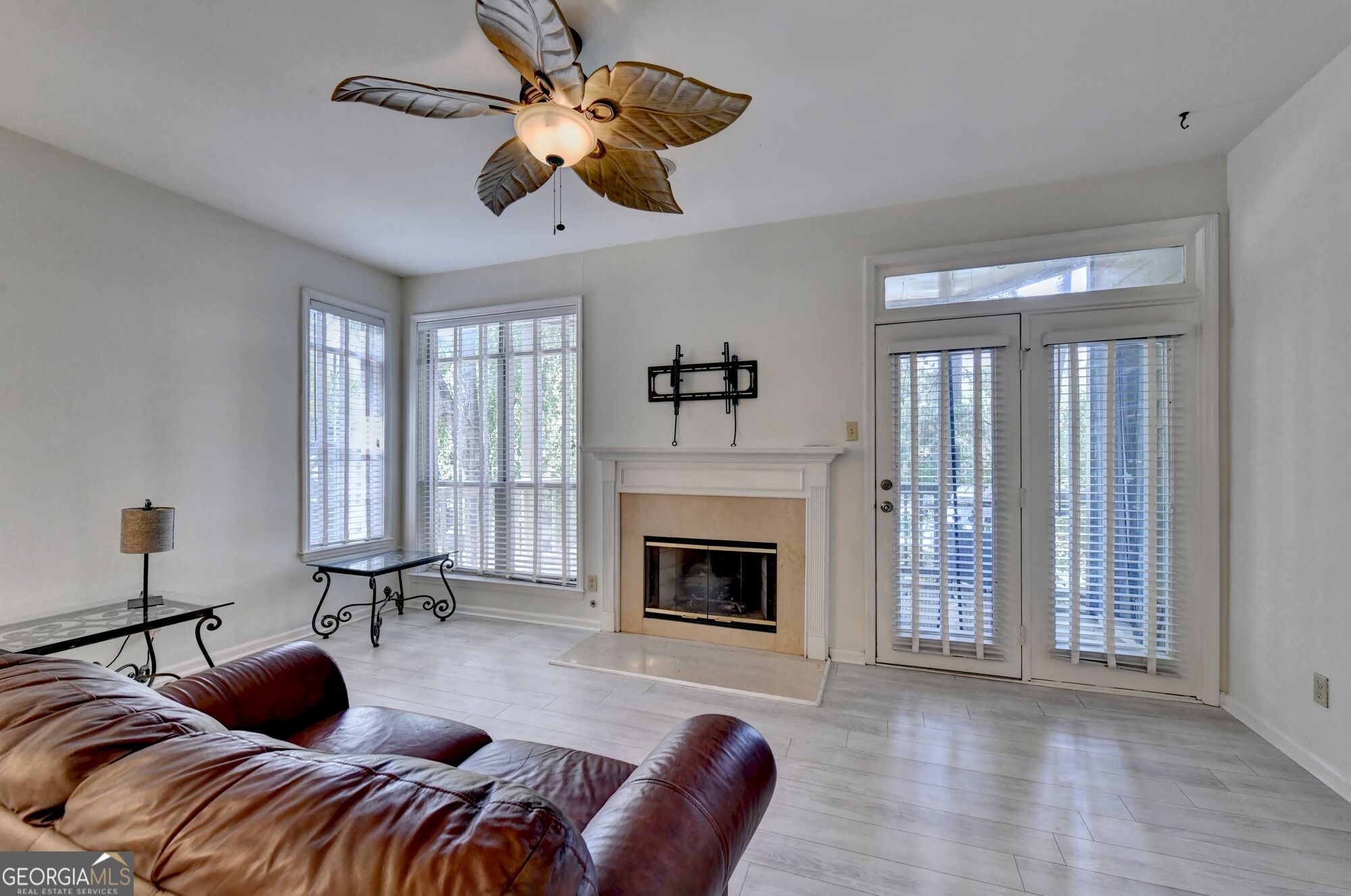 1303 Mcgill Park Avenue Ne Property Photo 5