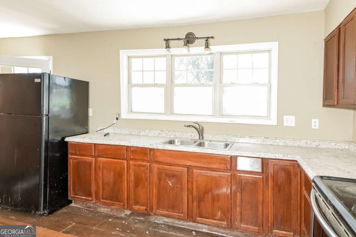 2325 E Hill Way Property Photo 12