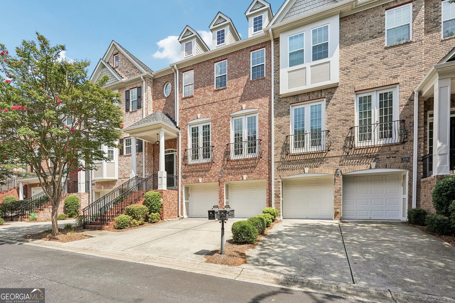 3040 Woodwalk Drive Se Unit 14 Property Photo 2