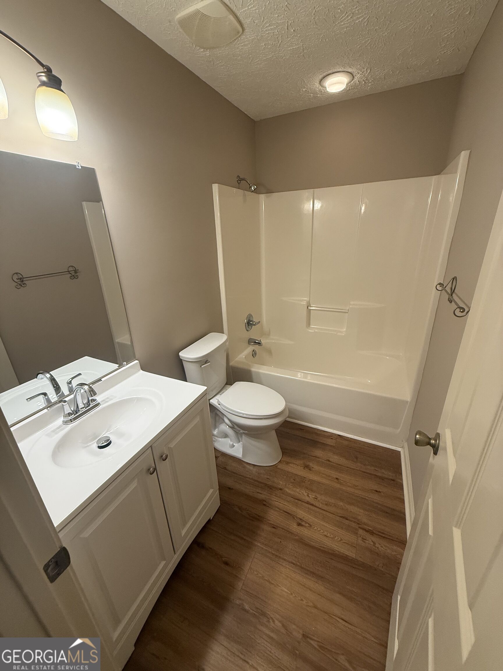 47b Ensign Road Property Photo 6