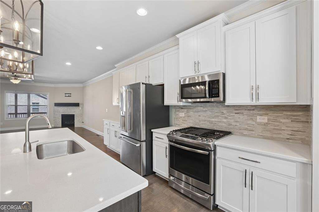 1560 Baygreen Road Property Photo 3