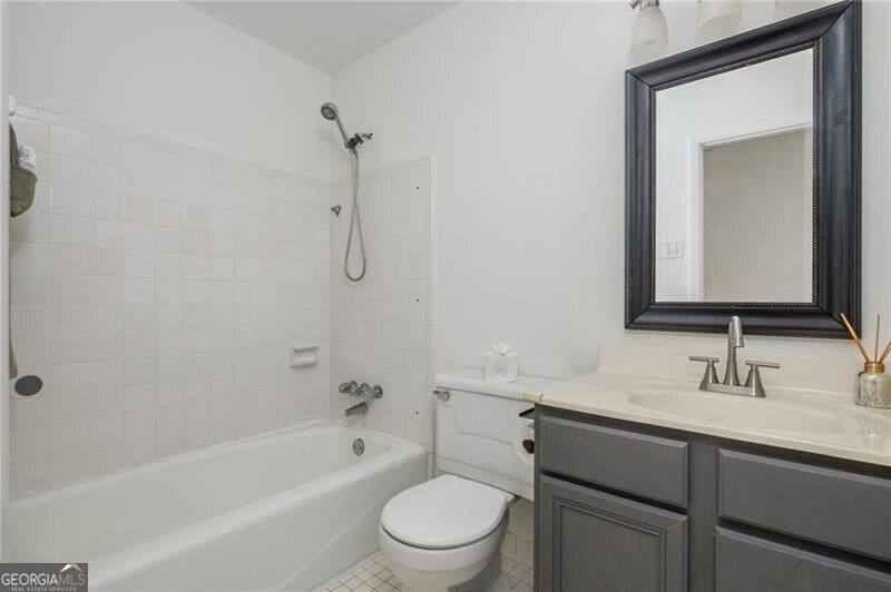 2720 Carolyn Drive Se Property Photo 15