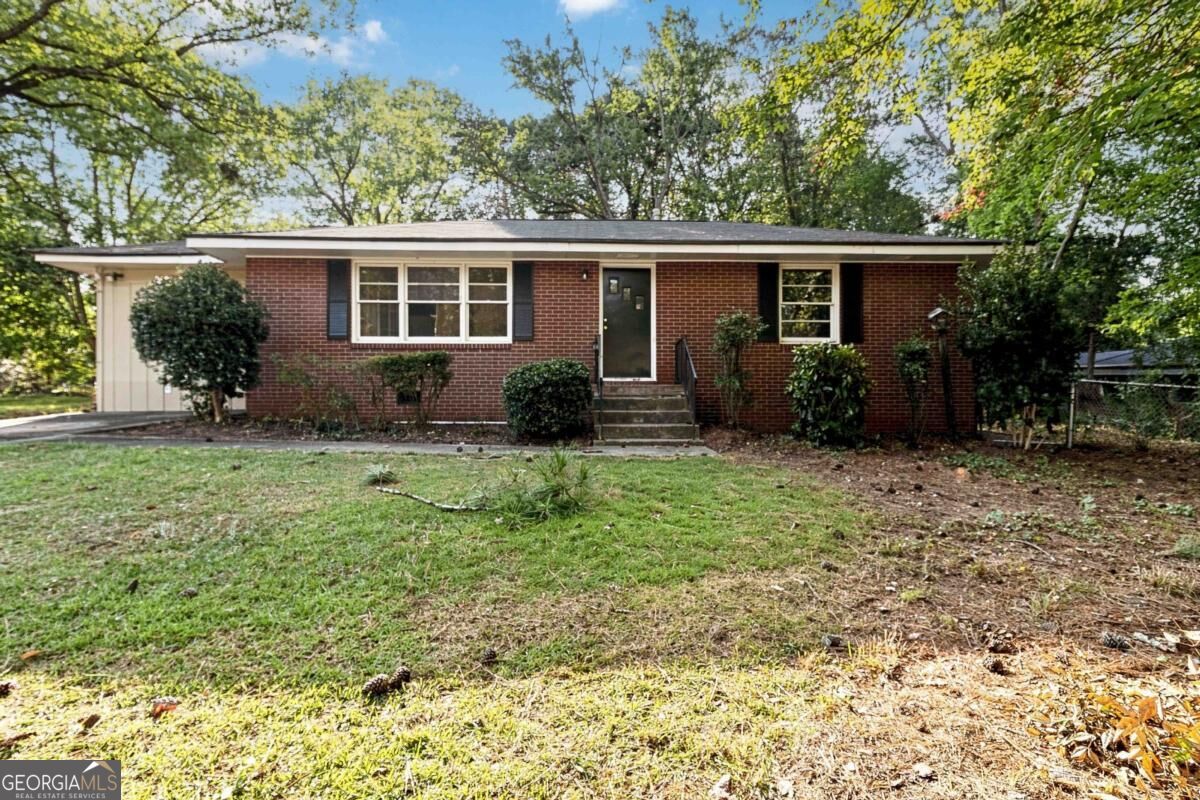 1944 Mayes Drive Se Property Photo 1