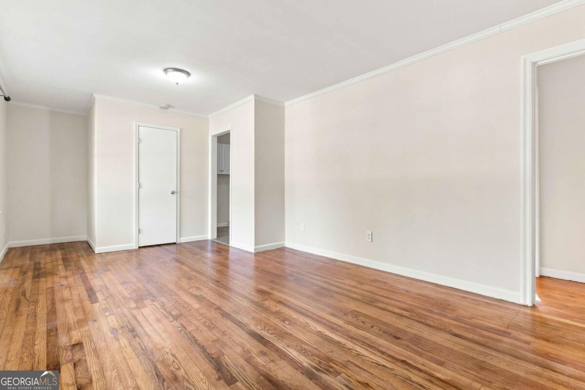 1944 Mayes Drive Se Property Photo 6