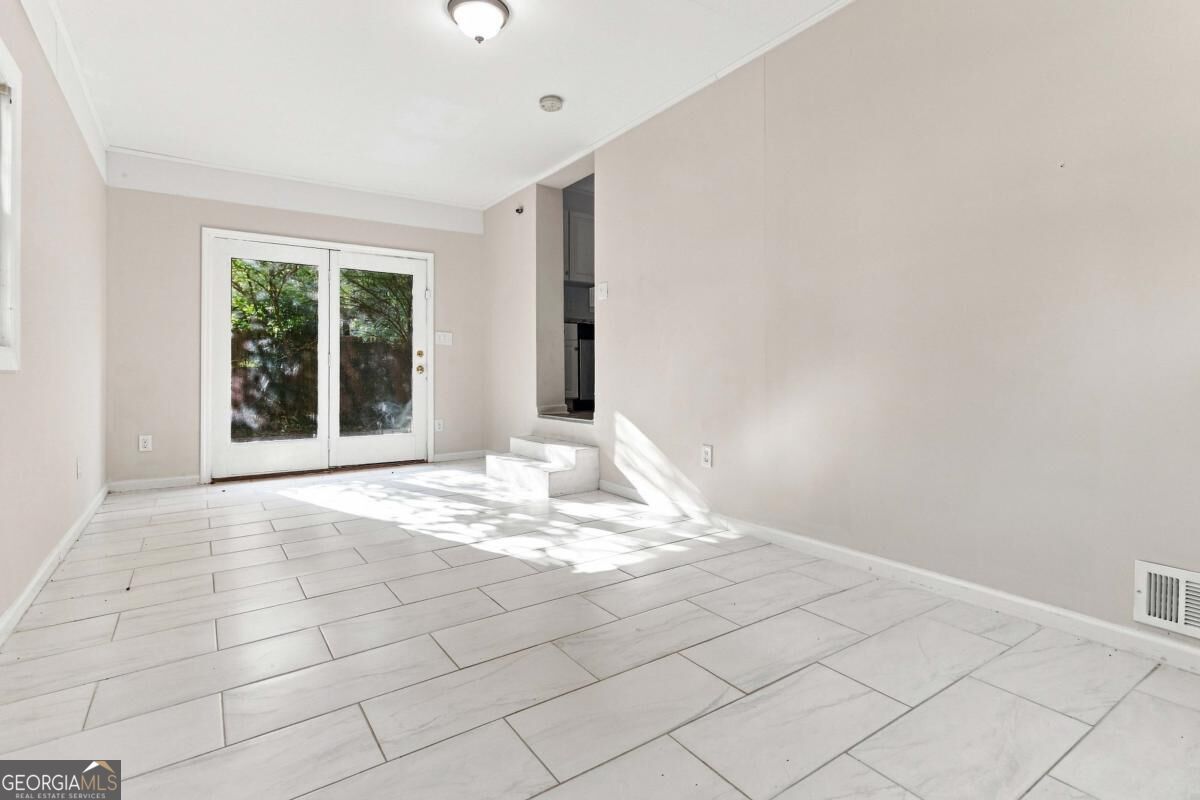 1944 Mayes Drive Se Property Photo 13