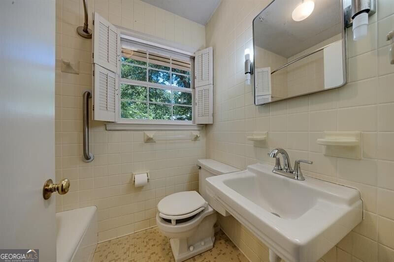 1510 Peachtree Battle Avenue Nw Property Photo 36