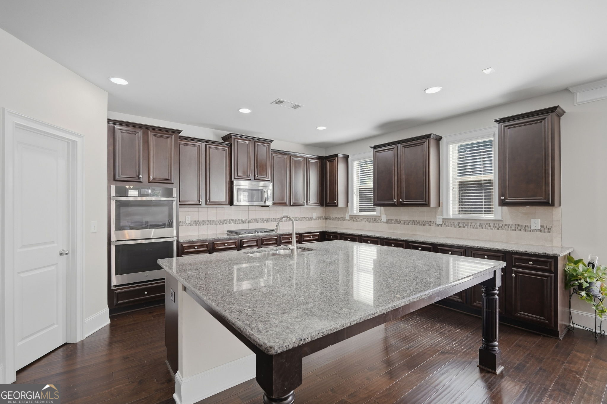 4415 Mossbrook Circle Property Photo 14