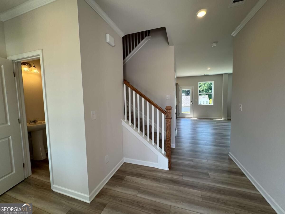 337 Bloomfield Circle Property Photo 6