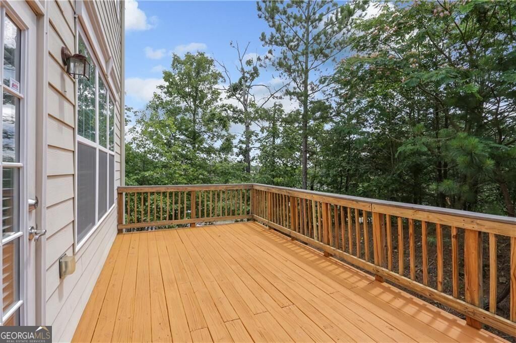 5060 Windcrest Lane Property Photo 10